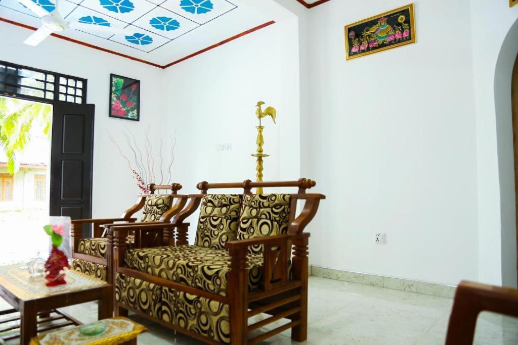 Indusara Villa Bentota Buitenkant foto